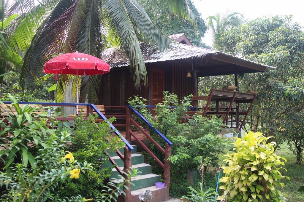 Hotel Phayam Garden View Koh Phayam Esterno foto