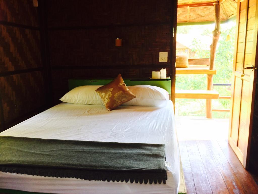 Hotel Phayam Garden View Koh Phayam Esterno foto