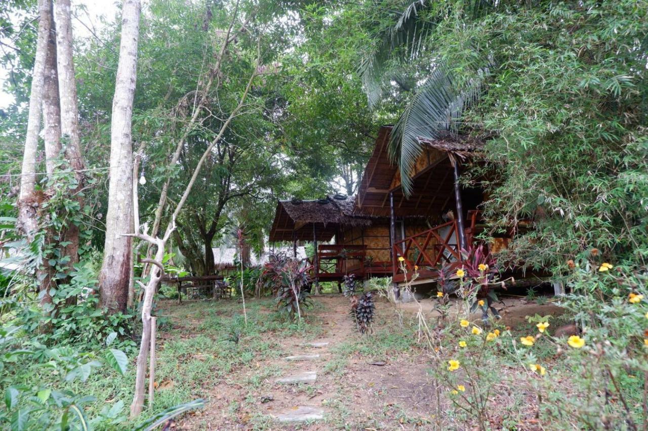 Hotel Phayam Garden View Koh Phayam Esterno foto