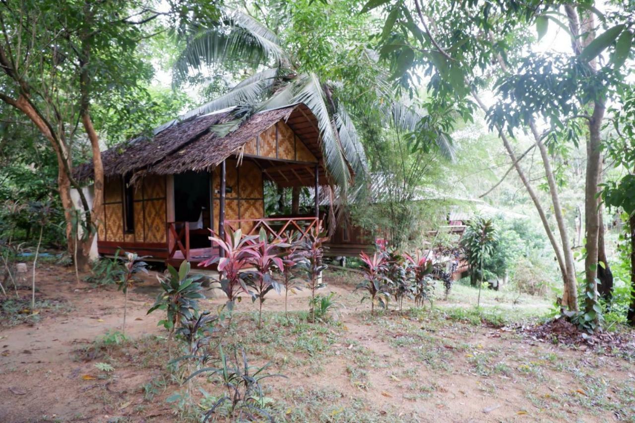 Hotel Phayam Garden View Koh Phayam Esterno foto